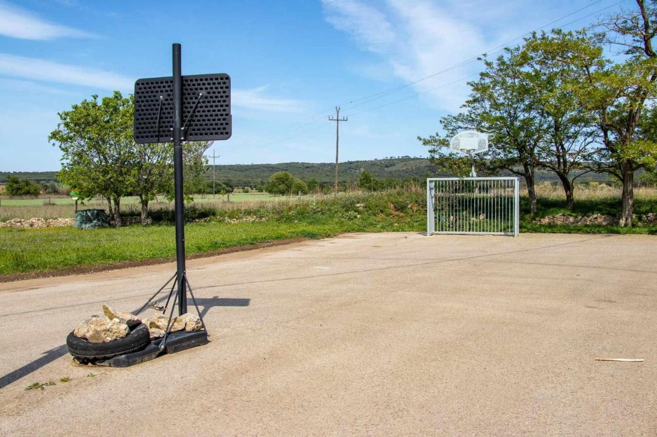 Ocells De Montgri Apartamento Rural En El Emporda Sobrestany Bagian luar foto